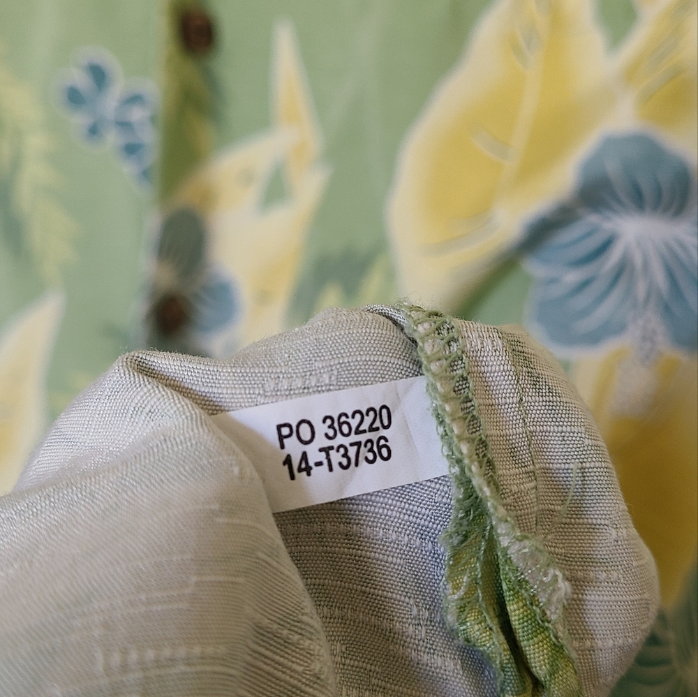 SWAPPED Vintage Tommy Bahama 100% Silk Button Down Collared Shirt - Picture 7 of 9